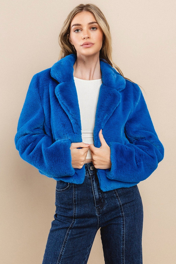 ULTRA SOFT PLUSH FAUX FUR CROPPED JACKET W6374JIA ROYAL